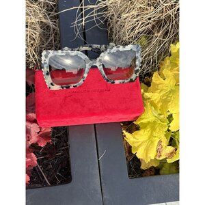 Carolina Herrera CH 0001/S OO4 HAVANA PINK 55/23/145 Sunglasses Women Authentic